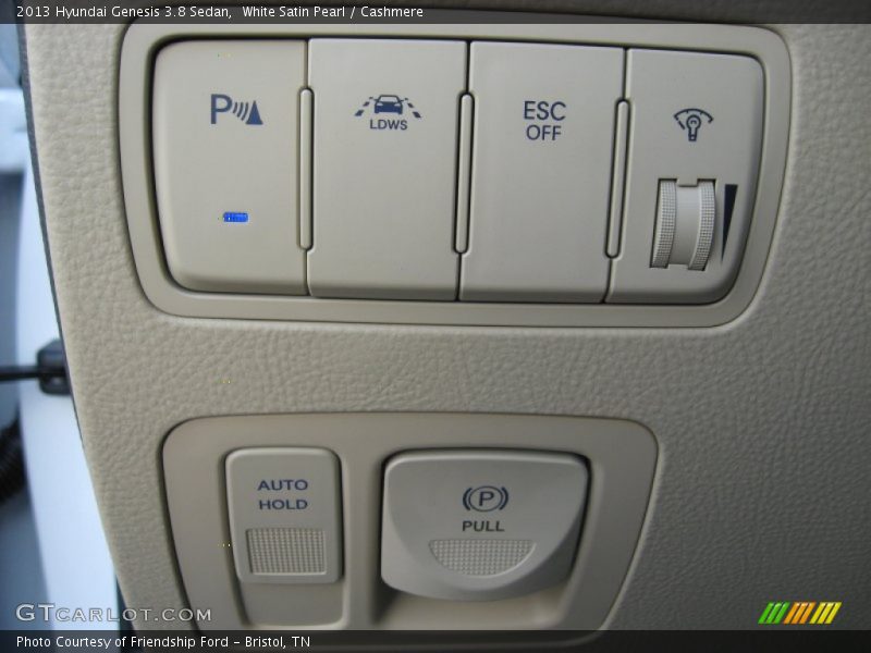 White Satin Pearl / Cashmere 2013 Hyundai Genesis 3.8 Sedan