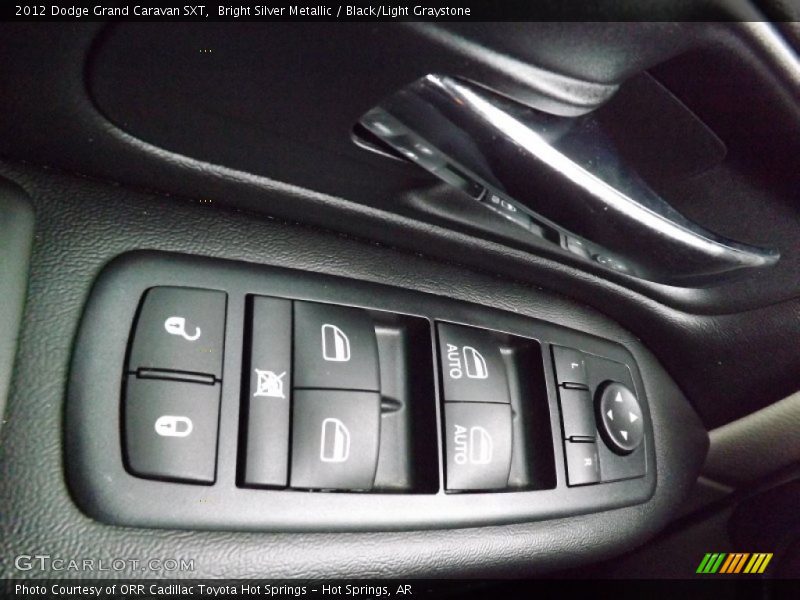 Bright Silver Metallic / Black/Light Graystone 2012 Dodge Grand Caravan SXT