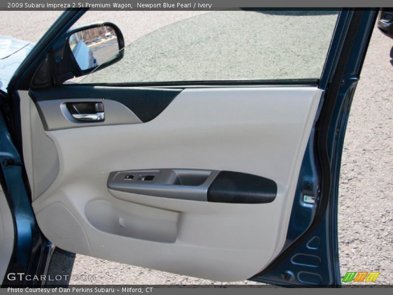 Newport Blue Pearl / Ivory 2009 Subaru Impreza 2.5i Premium Wagon