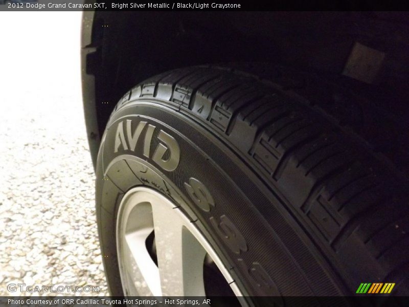 Bright Silver Metallic / Black/Light Graystone 2012 Dodge Grand Caravan SXT