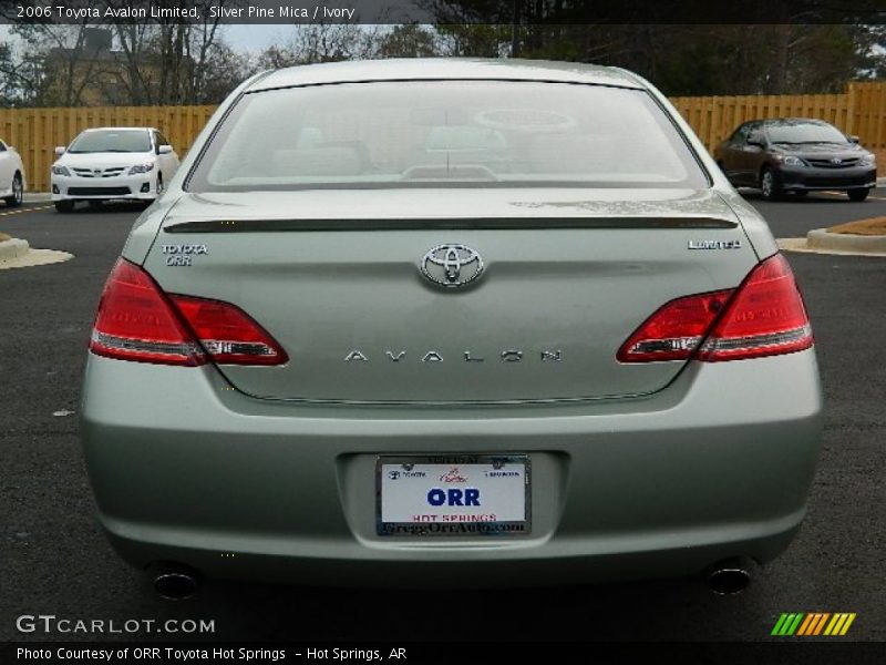 Silver Pine Mica / Ivory 2006 Toyota Avalon Limited