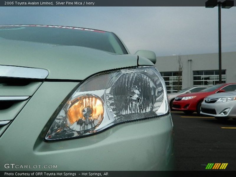 Silver Pine Mica / Ivory 2006 Toyota Avalon Limited