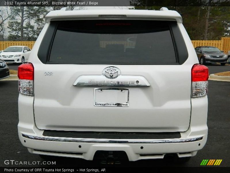 Blizzard White Pearl / Beige 2012 Toyota 4Runner SR5