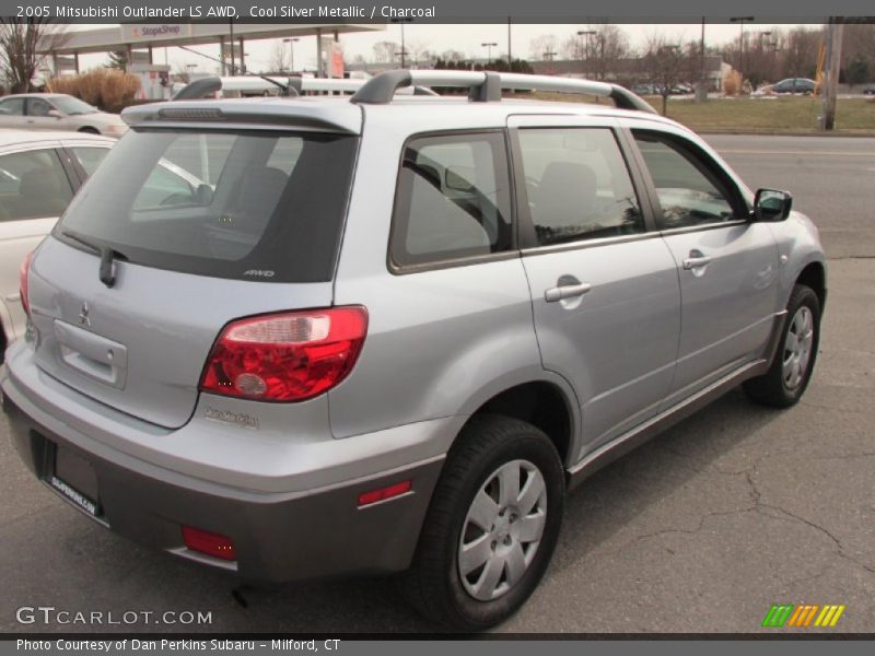 Cool Silver Metallic / Charcoal 2005 Mitsubishi Outlander LS AWD