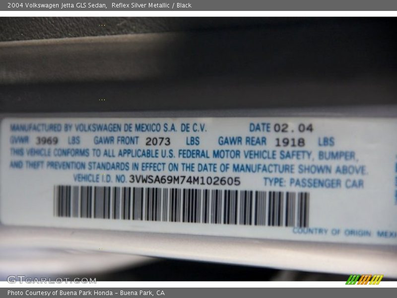 Reflex Silver Metallic / Black 2004 Volkswagen Jetta GLS Sedan