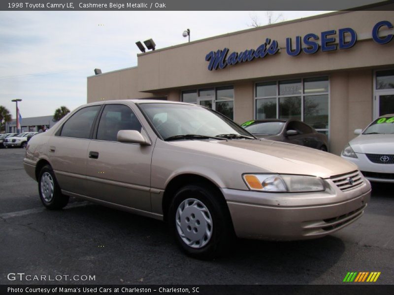 Cashmere Beige Metallic / Oak 1998 Toyota Camry LE