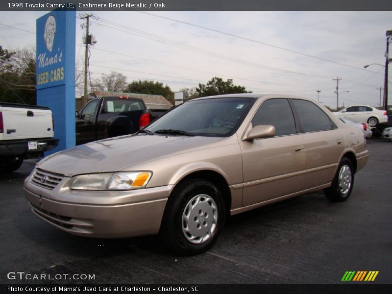 Cashmere Beige Metallic / Oak 1998 Toyota Camry LE