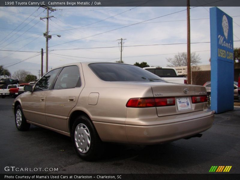 Cashmere Beige Metallic / Oak 1998 Toyota Camry LE