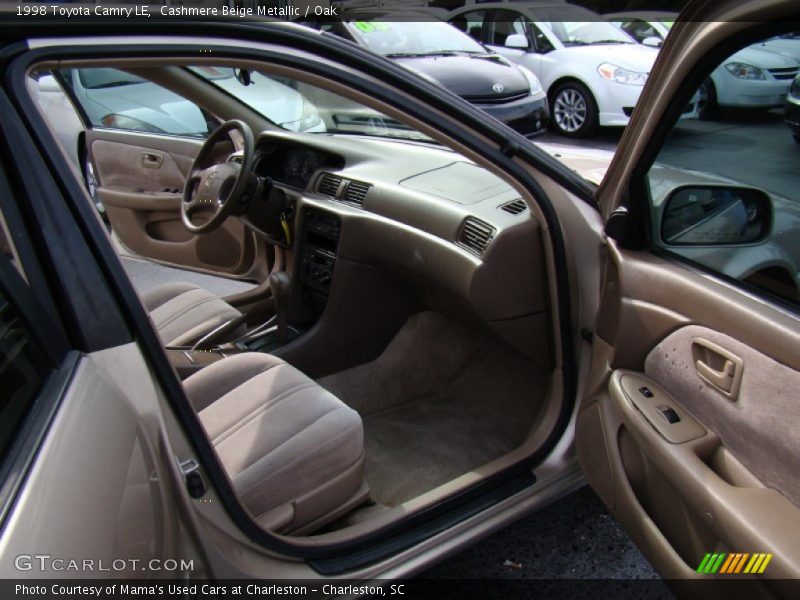 Cashmere Beige Metallic / Oak 1998 Toyota Camry LE