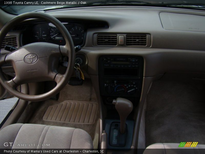 Cashmere Beige Metallic / Oak 1998 Toyota Camry LE