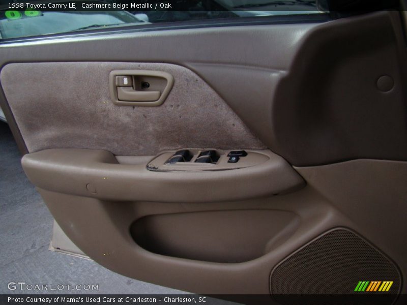 Cashmere Beige Metallic / Oak 1998 Toyota Camry LE