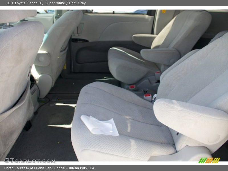 Super White / Light Gray 2011 Toyota Sienna LE