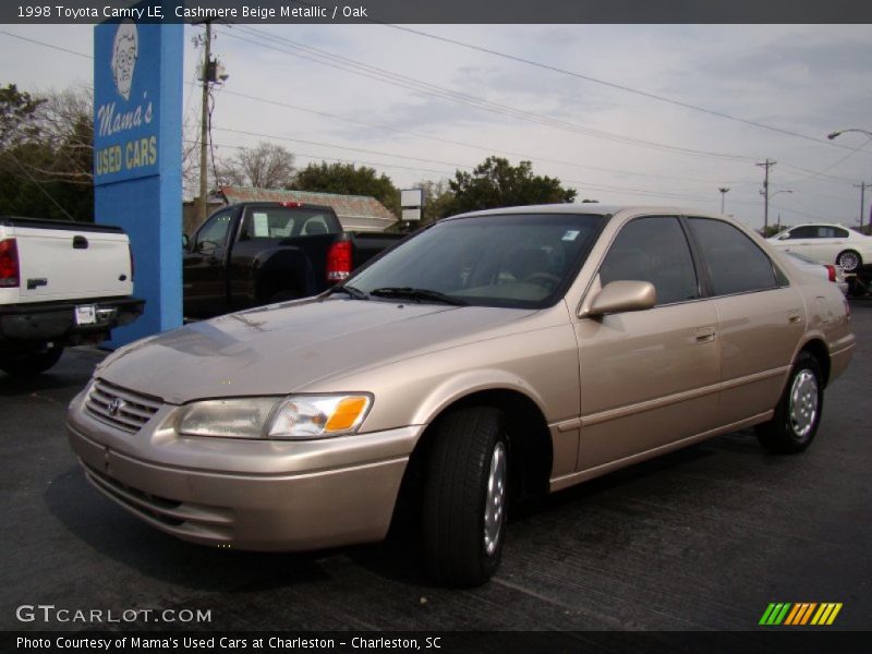 Cashmere Beige Metallic / Oak 1998 Toyota Camry LE