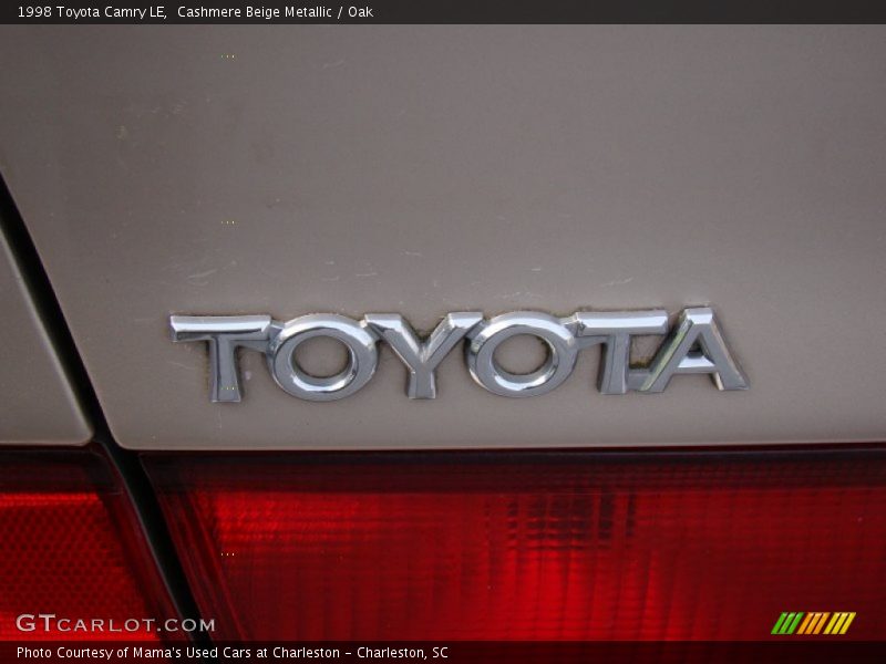 Cashmere Beige Metallic / Oak 1998 Toyota Camry LE