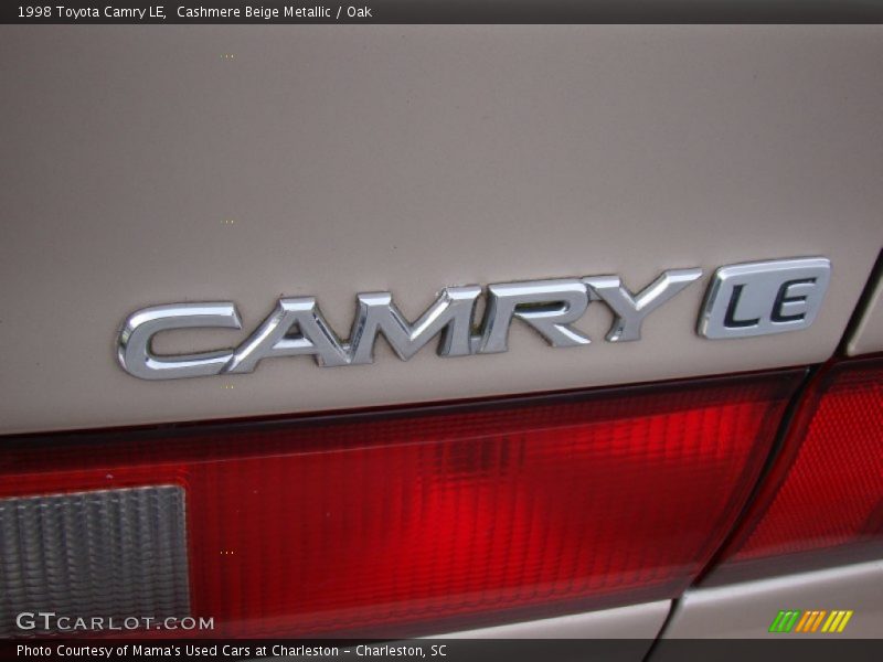 Cashmere Beige Metallic / Oak 1998 Toyota Camry LE