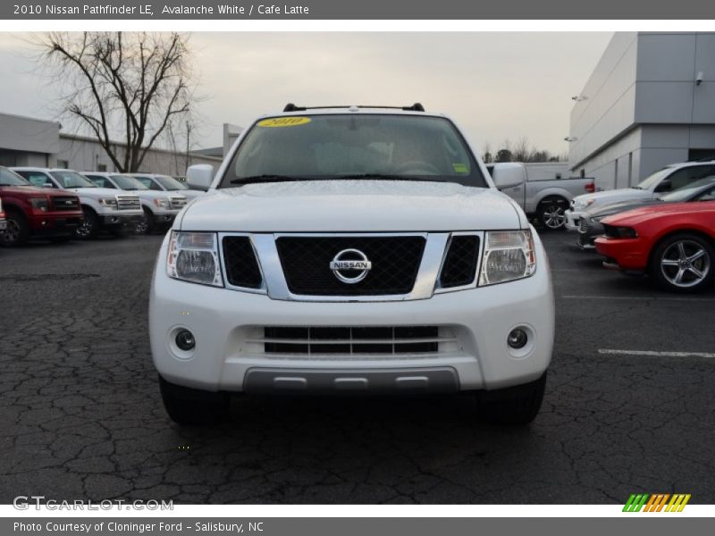 Avalanche White / Cafe Latte 2010 Nissan Pathfinder LE
