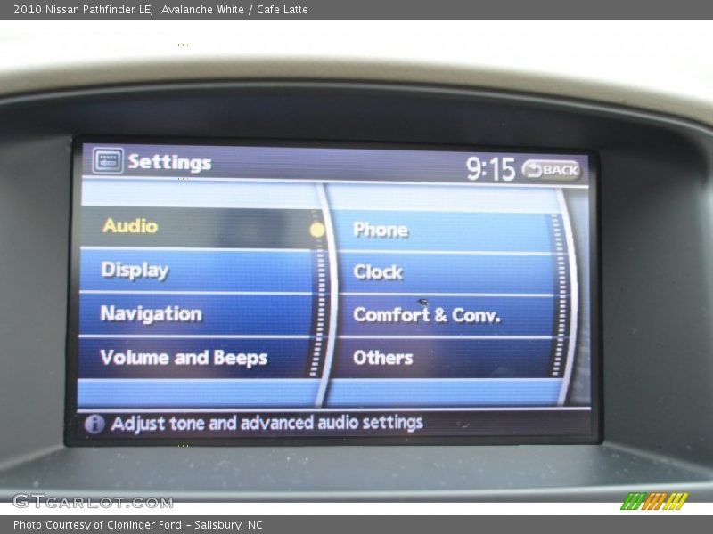 Avalanche White / Cafe Latte 2010 Nissan Pathfinder LE