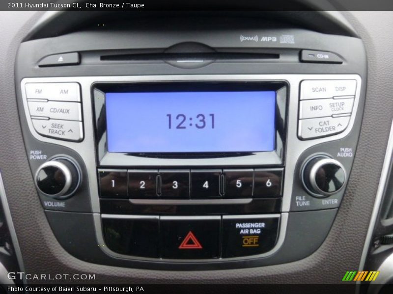 Chai Bronze / Taupe 2011 Hyundai Tucson GL