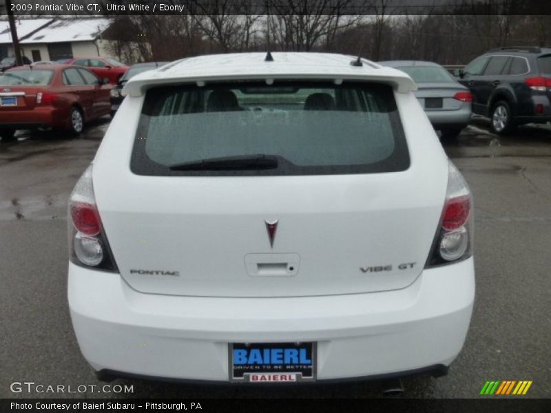 Ultra White / Ebony 2009 Pontiac Vibe GT