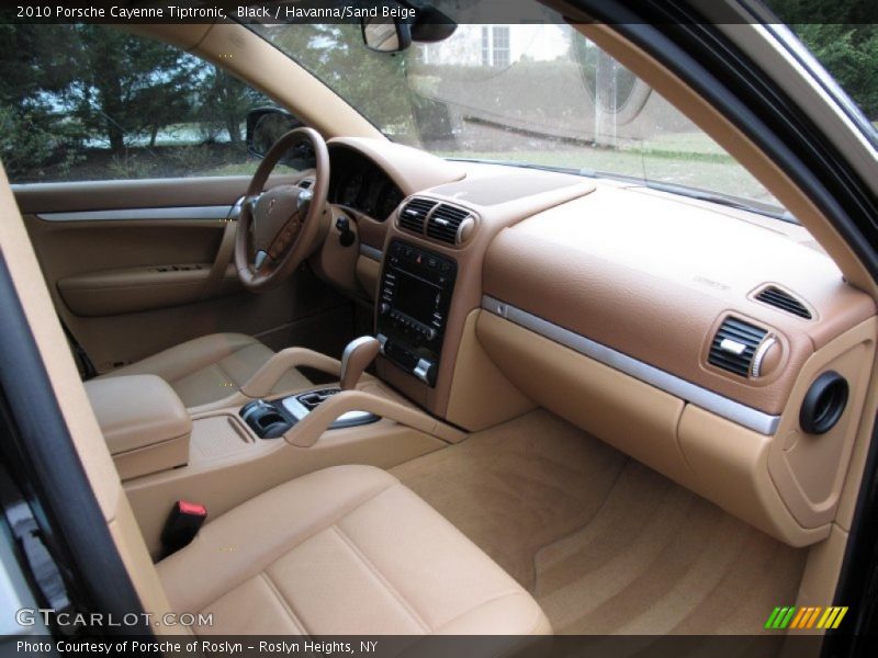 Dashboard of 2010 Cayenne Tiptronic