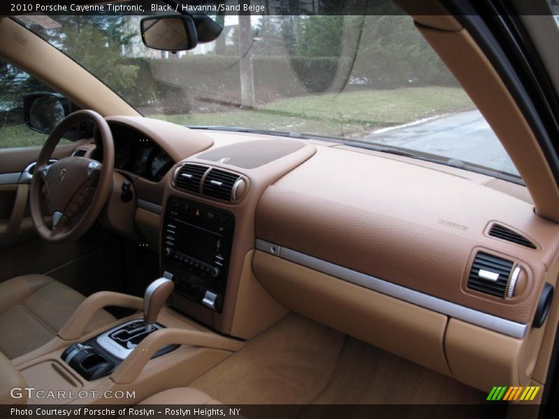 Dashboard of 2010 Cayenne Tiptronic