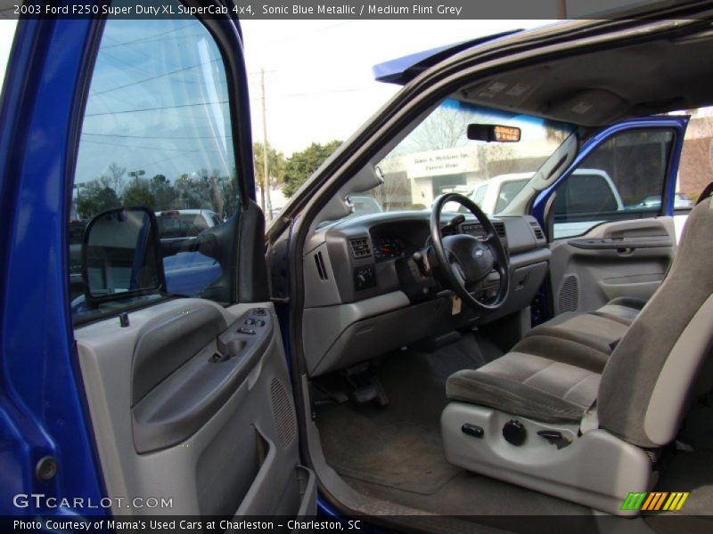 Sonic Blue Metallic / Medium Flint Grey 2003 Ford F250 Super Duty XL SuperCab 4x4