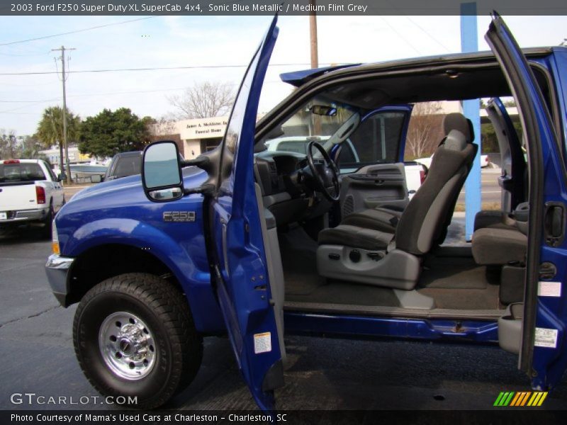 Sonic Blue Metallic / Medium Flint Grey 2003 Ford F250 Super Duty XL SuperCab 4x4