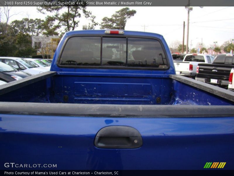 Sonic Blue Metallic / Medium Flint Grey 2003 Ford F250 Super Duty XL SuperCab 4x4