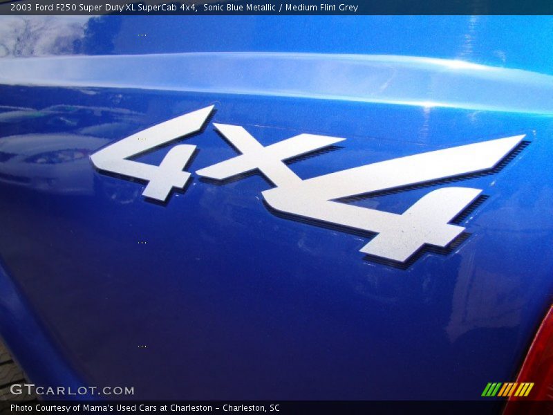 Sonic Blue Metallic / Medium Flint Grey 2003 Ford F250 Super Duty XL SuperCab 4x4