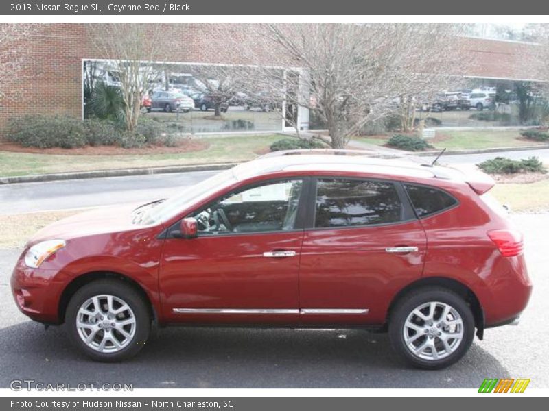 Cayenne Red / Black 2013 Nissan Rogue SL