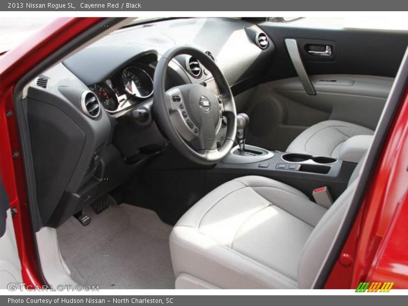 Cayenne Red / Black 2013 Nissan Rogue SL