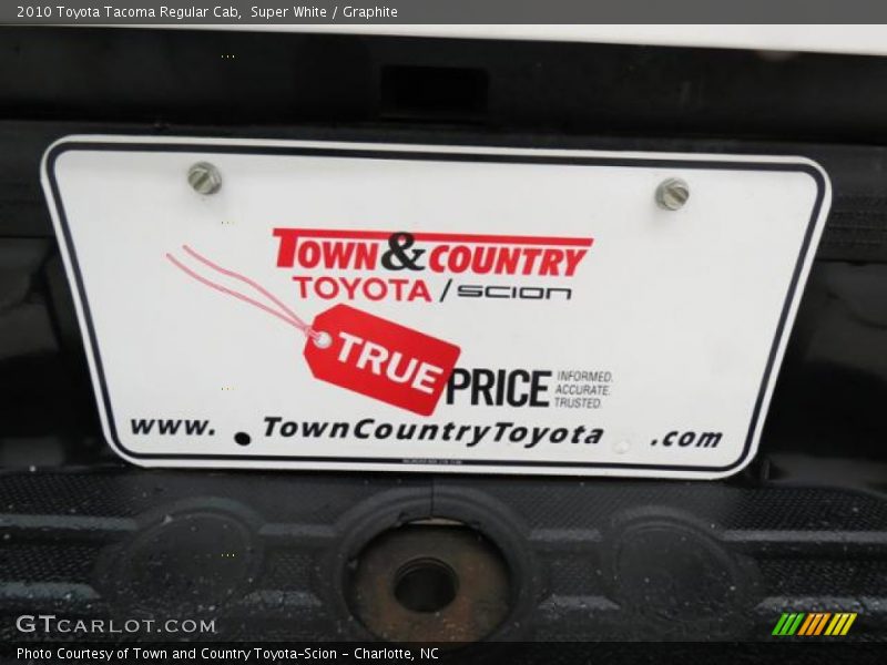 Super White / Graphite 2010 Toyota Tacoma Regular Cab