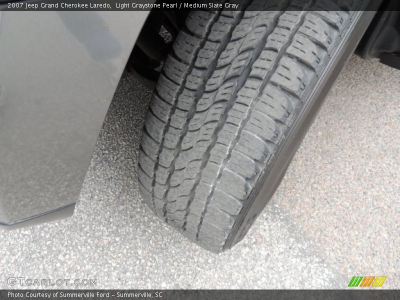 Light Graystone Pearl / Medium Slate Gray 2007 Jeep Grand Cherokee Laredo