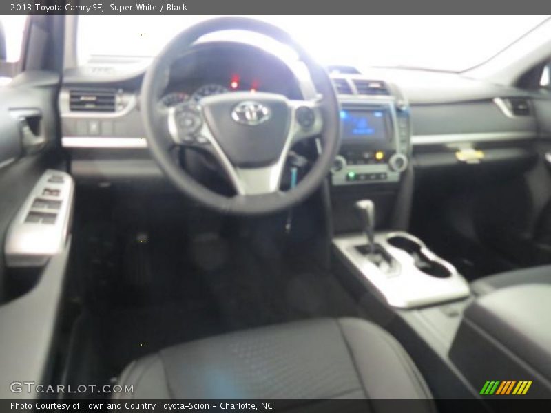 Super White / Black 2013 Toyota Camry SE