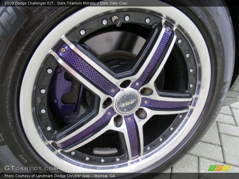 Custom Wheels of 2009 Challenger R/T