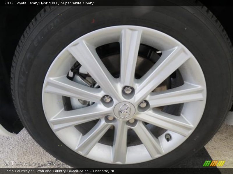 Super White / Ivory 2012 Toyota Camry Hybrid XLE