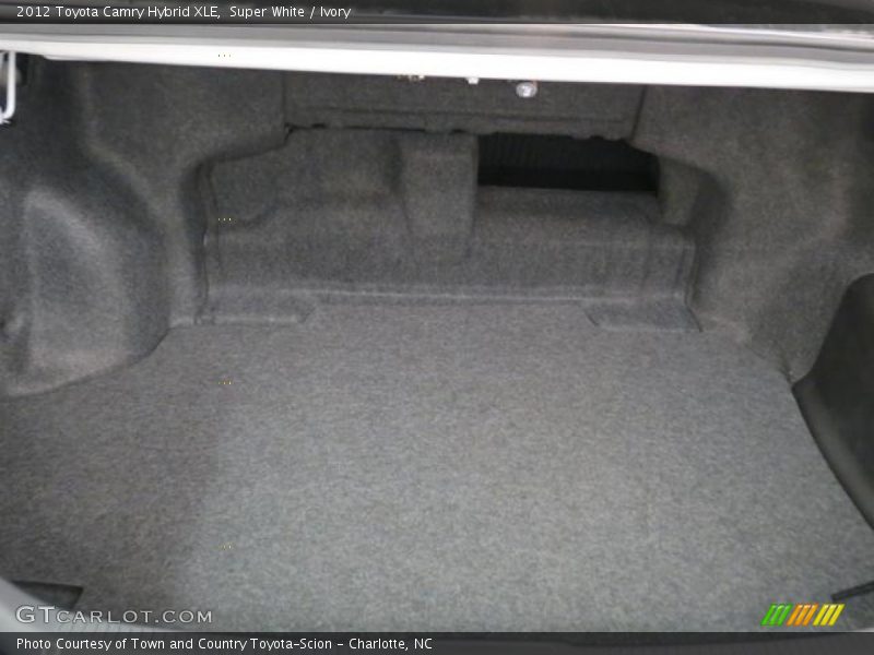 Super White / Ivory 2012 Toyota Camry Hybrid XLE