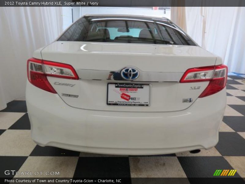 Super White / Ivory 2012 Toyota Camry Hybrid XLE