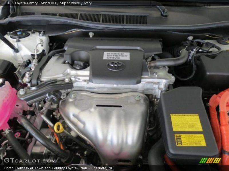 Super White / Ivory 2012 Toyota Camry Hybrid XLE
