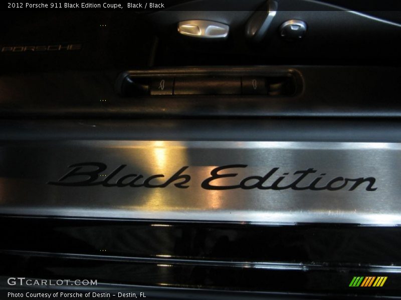  2012 911 Black Edition Coupe Logo