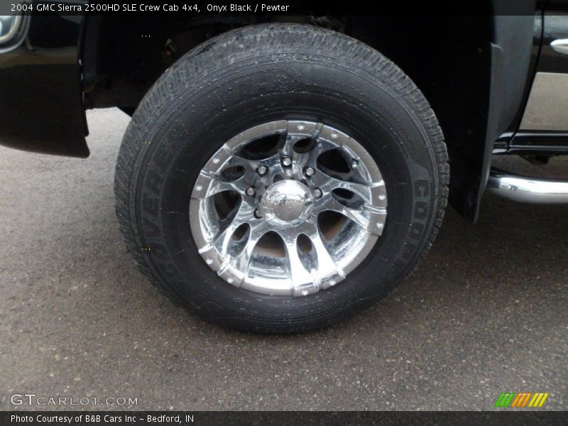 Custom Wheels of 2004 Sierra 2500HD SLE Crew Cab 4x4