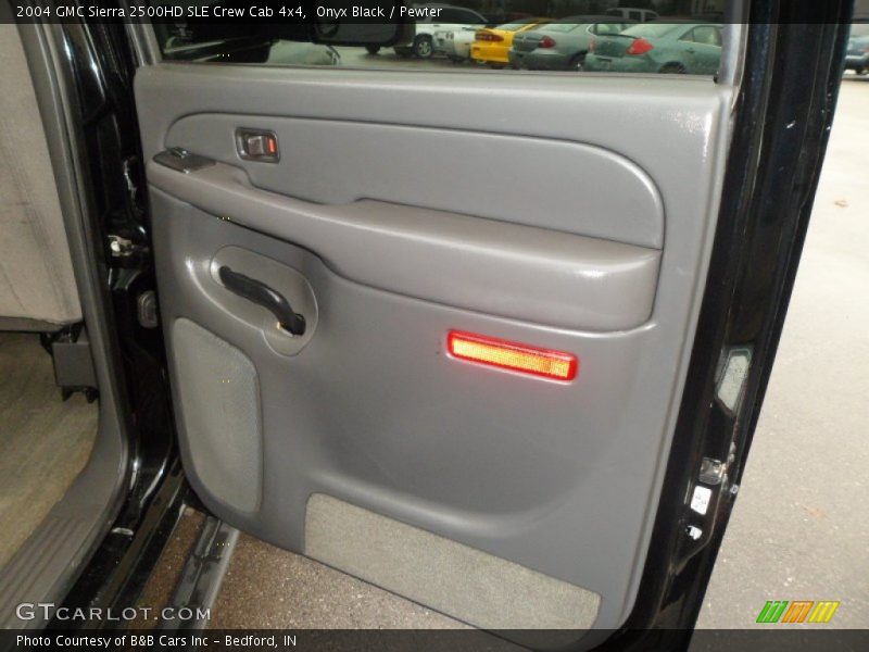 Onyx Black / Pewter 2004 GMC Sierra 2500HD SLE Crew Cab 4x4