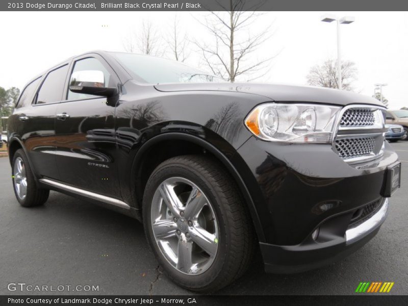 Front 3/4 View of 2013 Durango Citadel