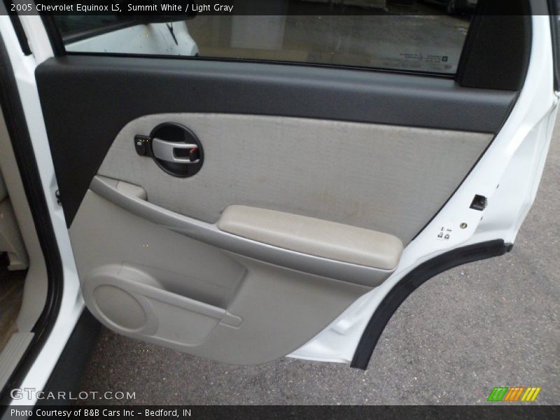 Door Panel of 2005 Equinox LS