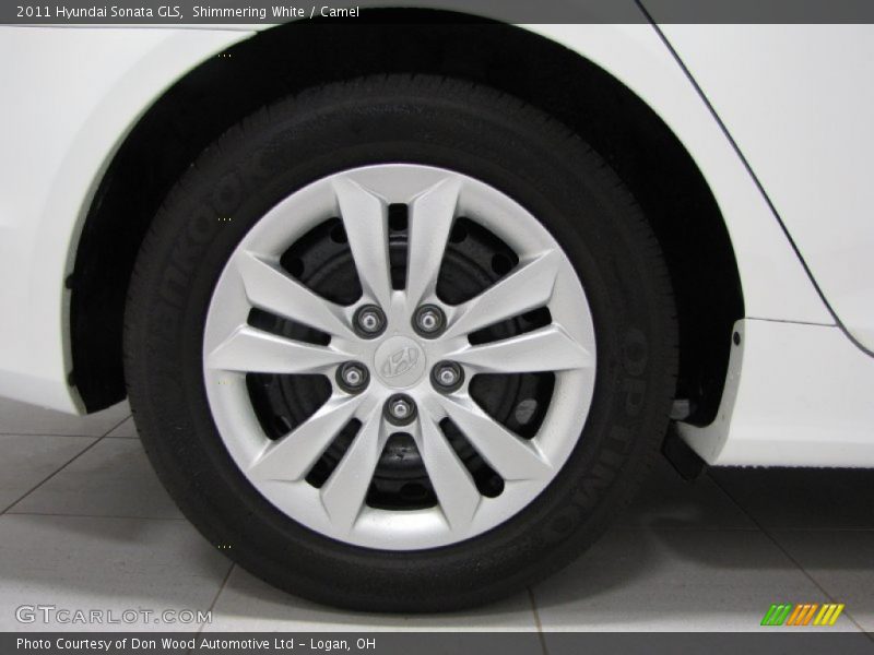 Shimmering White / Camel 2011 Hyundai Sonata GLS