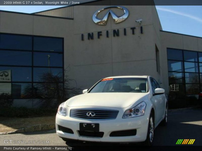 Moonlight White / Stone 2009 Infiniti G 37 x Sedan