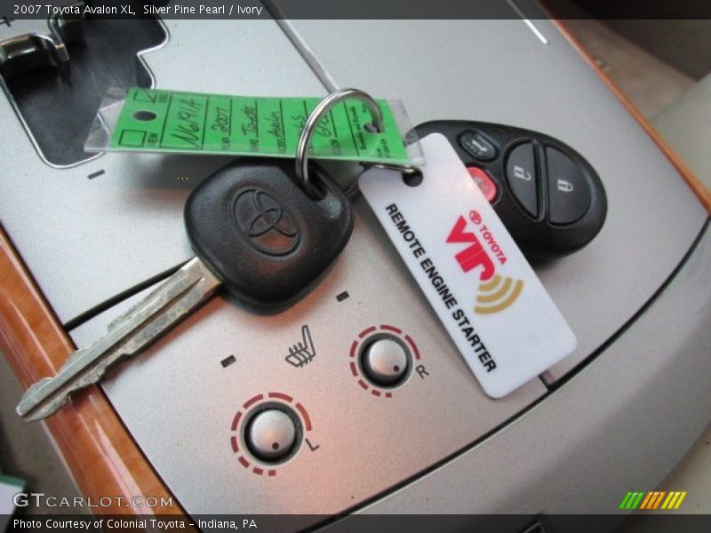 Keys of 2007 Avalon XL