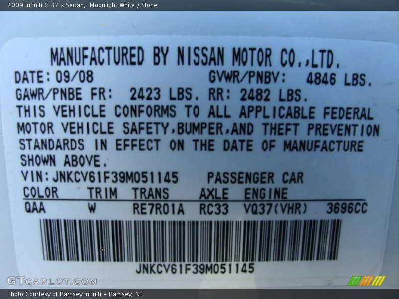 Moonlight White / Stone 2009 Infiniti G 37 x Sedan