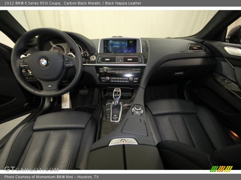 Dashboard of 2012 6 Series 650i Coupe