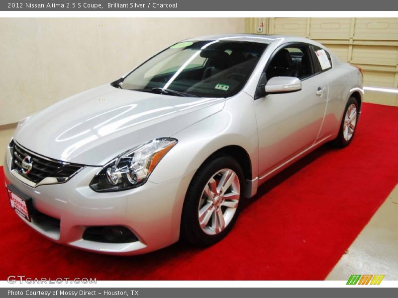 Front 3/4 View of 2012 Altima 2.5 S Coupe